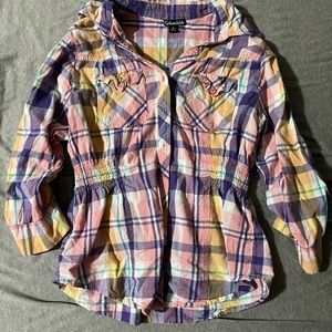 SOLD*8 for $50🌼Fashion Webb Button up